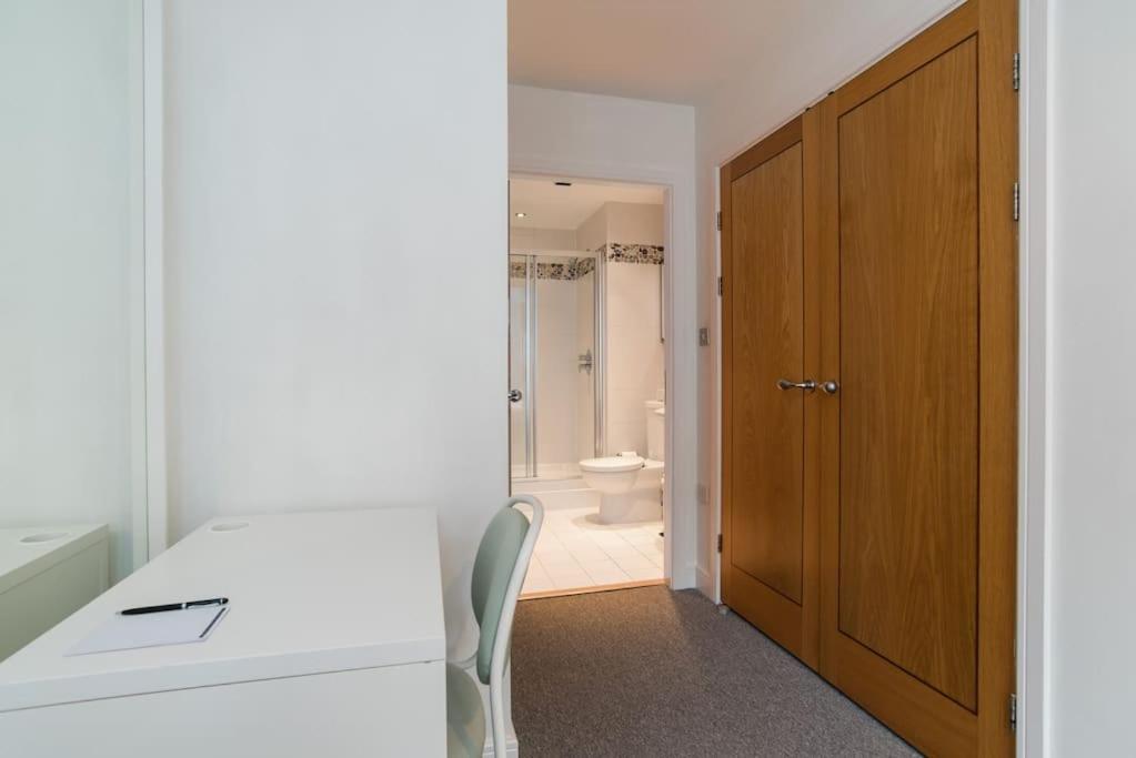 Cardiff City Centre Apartment エクステリア 写真